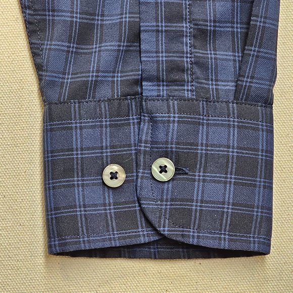 UNTUCKit Button Down XL - Picture 5 of 6